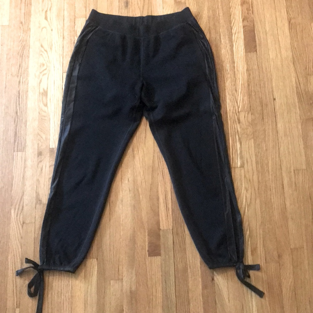 Fabletics ankle tie pants